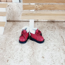 Lade das Bild in den Galerie-Viewer, Wichtel Schuhe