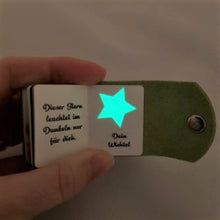 Lade das Bild in den Galerie-Viewer, Wichtel Buch mit persönlicher Abschiedsgeschichte