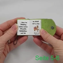 Lade das Bild in den Galerie-Viewer, Wichtel Buch mit persönlicher Abschiedsgeschichte