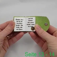 Lade das Bild in den Galerie-Viewer, Wichtel Buch mit persönlicher Abschiedsgeschichte